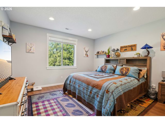 130 ZEPHYR Dr, Silver Lake, WA 98645