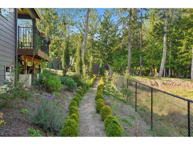 130 ZEPHYR Dr, Silver Lake, WA 98645