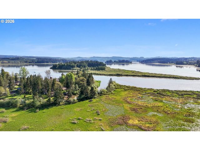 130 ZEPHYR Dr, Silver Lake, WA 98645