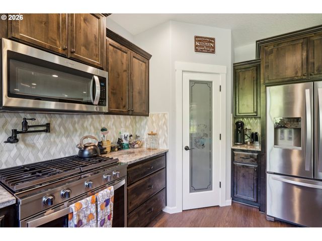 130 ZEPHYR Dr, Silver Lake, WA 98645