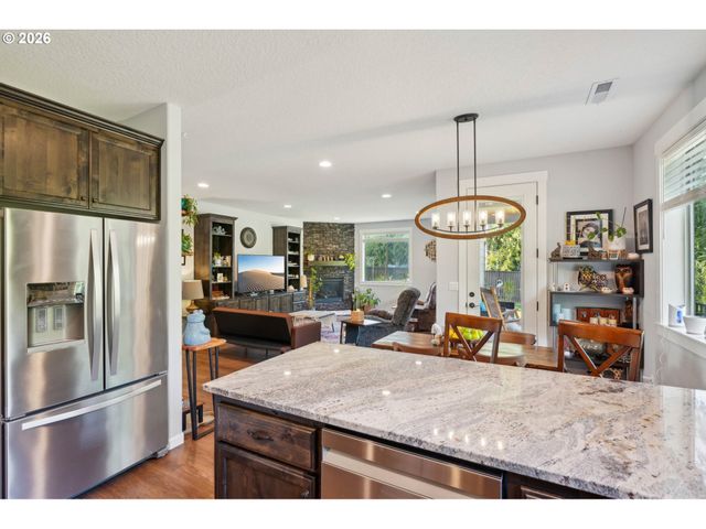 130 ZEPHYR Dr, Silver Lake, WA 98645