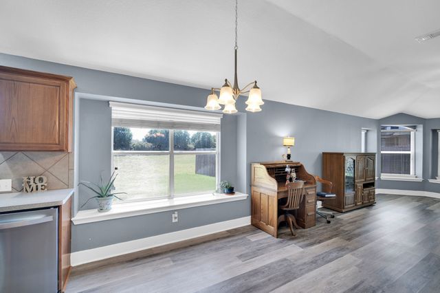 6516 Fairglen Drive, Arlington, TX 76002