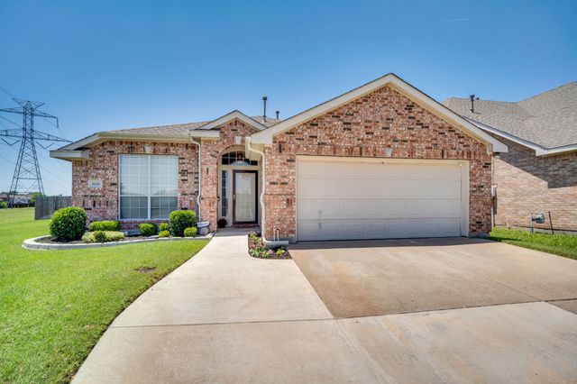 6516 Fairglen Drive, Arlington, TX 76002