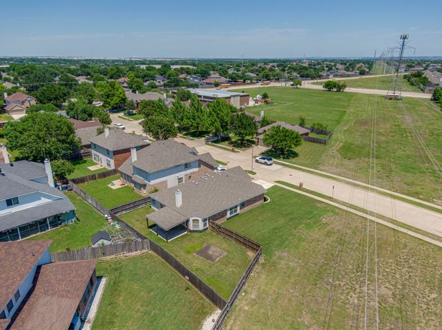 6516 Fairglen Drive, Arlington, TX 76002