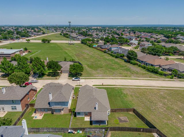 6516 Fairglen Drive, Arlington, TX 76002