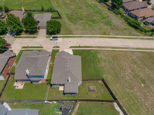 6516 Fairglen Drive, Arlington, TX 76002