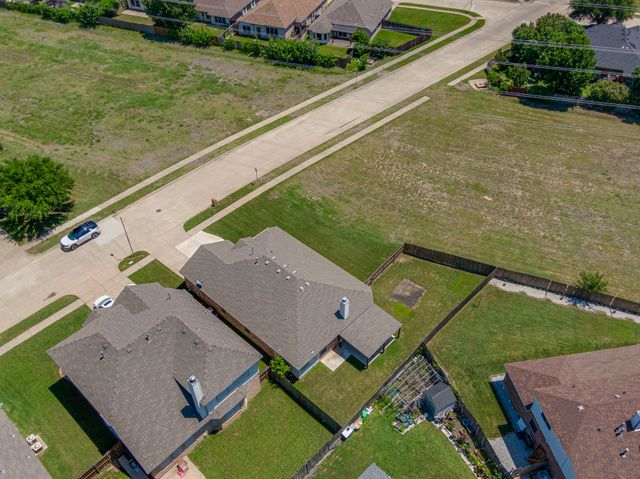 6516 Fairglen Drive, Arlington, TX 76002