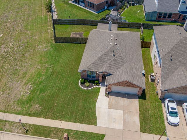 6516 Fairglen Drive, Arlington, TX 76002