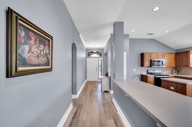 6516 Fairglen Drive, Arlington, TX 76002
