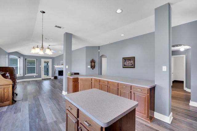 6516 Fairglen Drive, Arlington, TX 76002
