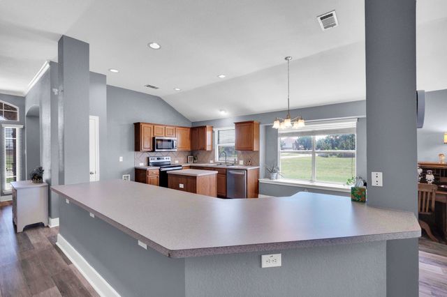 6516 Fairglen Drive, Arlington, TX 76002