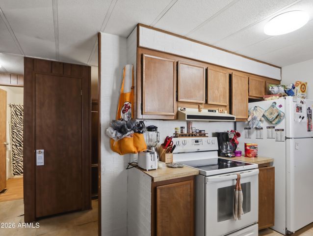 9741 E Apache Trail 10, Mesa, AZ 85207