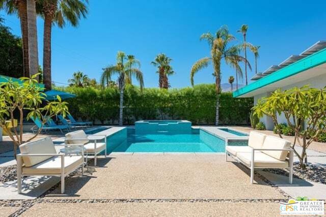 780 S Palo Verde Avenue, Palm Springs, CA 92264