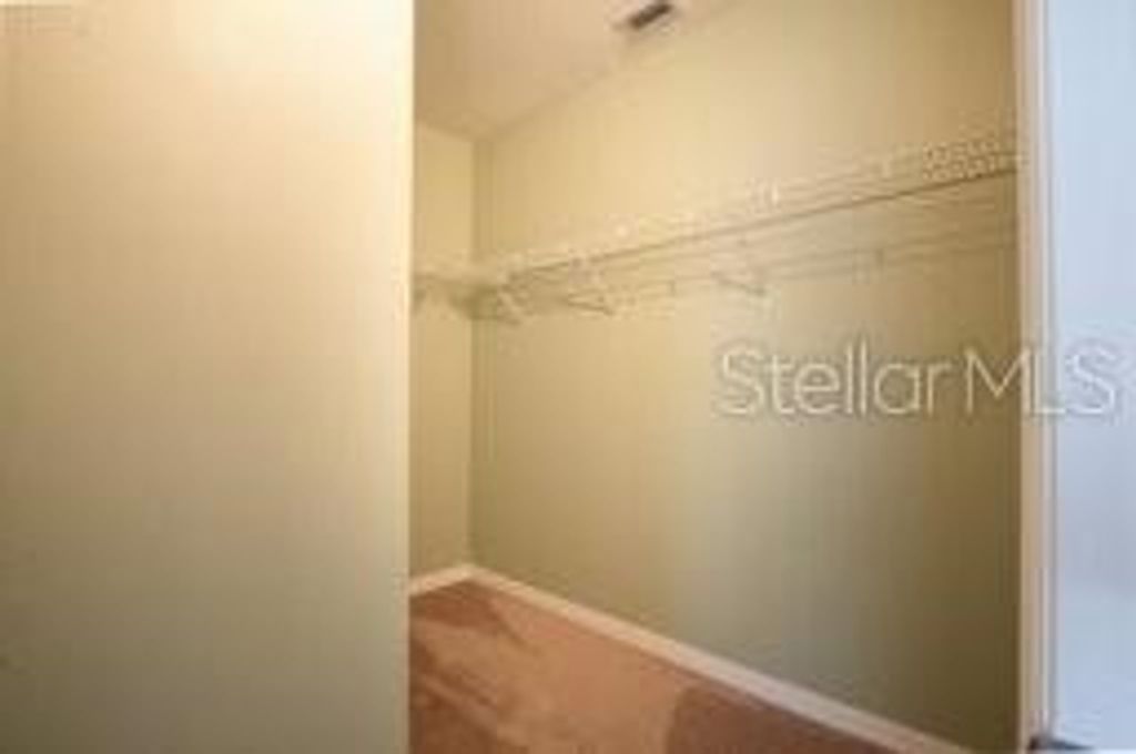 Image 16 of property listing at 232 WILLOW BEND DRIVE, Davenport, FL 33897