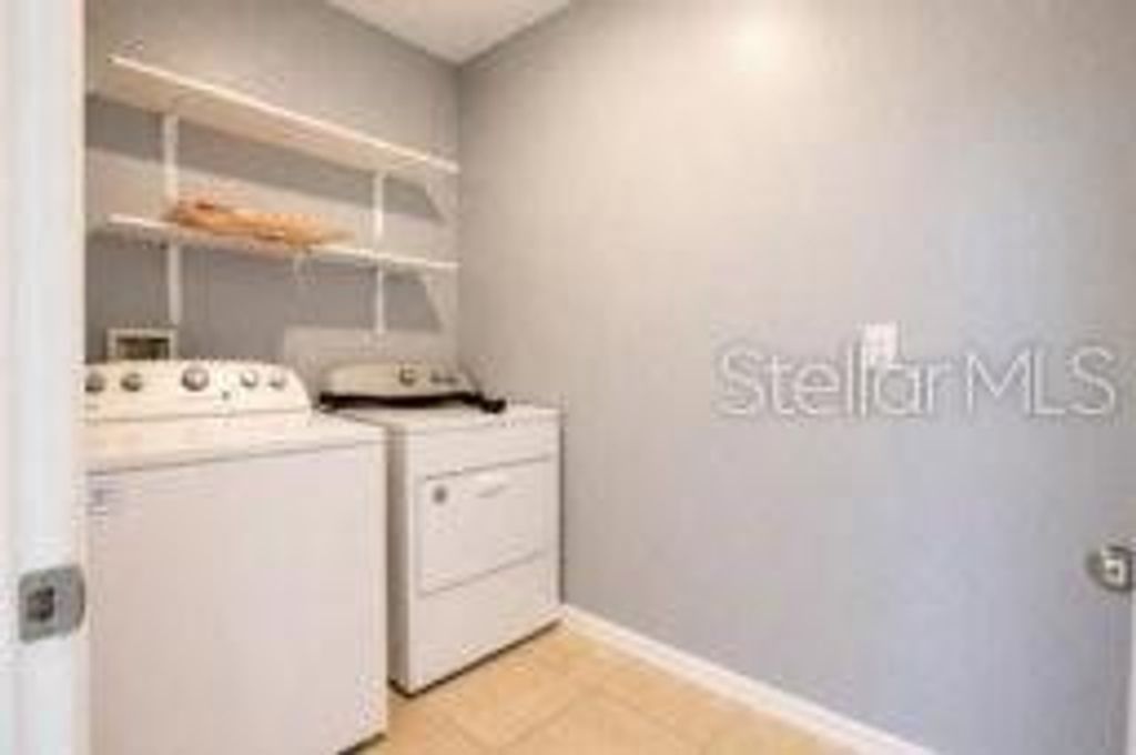 Image 19 of property listing at 232 WILLOW BEND DRIVE, Davenport, FL 33897