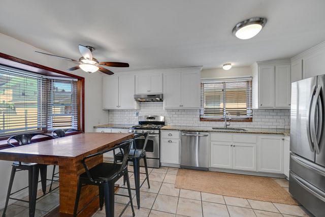 2935 Morgan Avenue N, Minneapolis, MN 55411