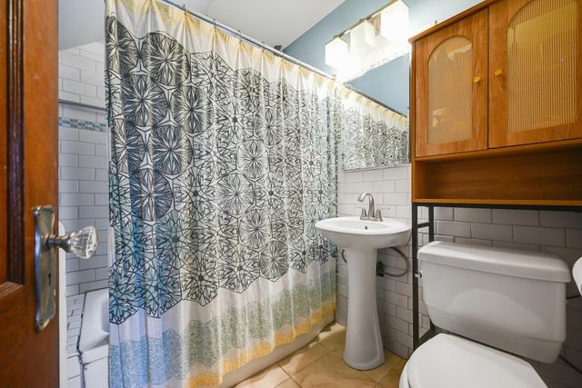 2935 Morgan Avenue N, Minneapolis, MN 55411