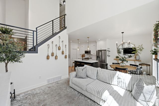 57 S MCCALL LN, Farmington, UT 84025