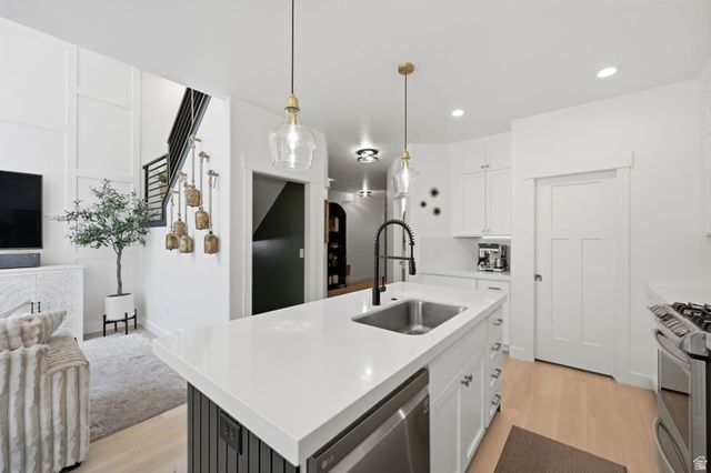 57 S MCCALL LN, Farmington, UT 84025