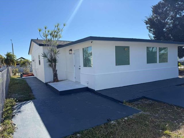 22534 SW 114th Pl, Miami, FL 33170