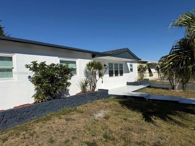 22534 SW 114th Pl, Miami, FL 33170