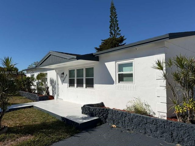 22534 SW 114th Pl, Miami, FL 33170