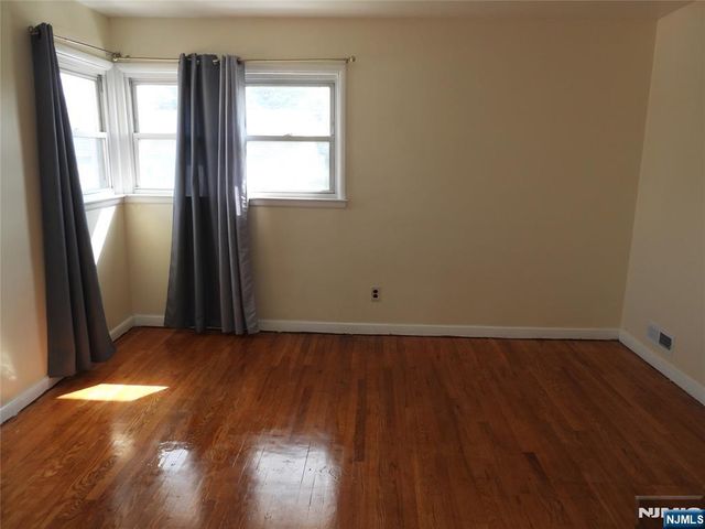 133 Baldwin Avenue, Hasbrouck Heights, NJ 07604