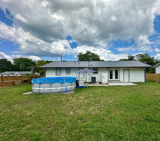 912 W Redbud Street, Jay, OK 74346