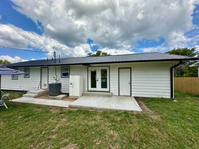912 W Redbud Street, Jay, OK 74346