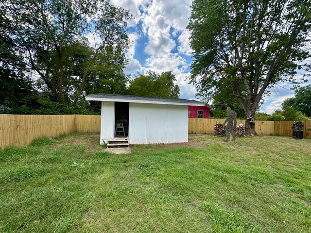 912 W Redbud Street, Jay, OK 74346