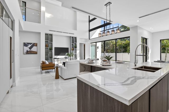 750 NE 16th Avenue, Fort Lauderdale, FL 33304