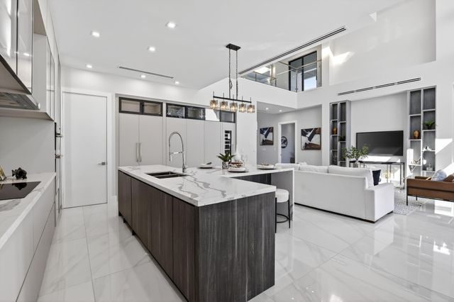 750 NE 16th Avenue, Fort Lauderdale, FL 33304