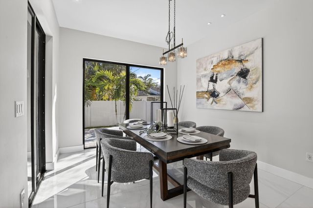 750 NE 16th Avenue, Fort Lauderdale, FL 33304