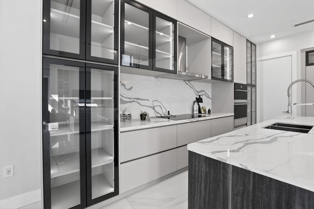 750 NE 16th Avenue, Fort Lauderdale, FL 33304