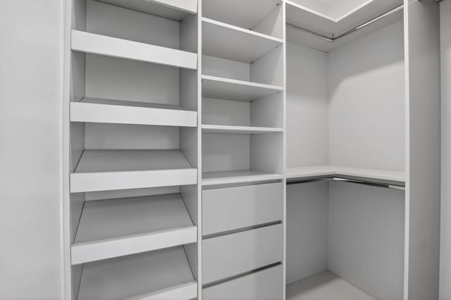 750 NE 16th Avenue, Fort Lauderdale, FL 33304