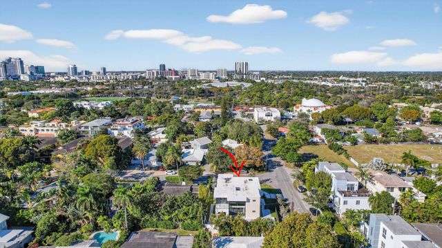 750 NE 16th Avenue, Fort Lauderdale, FL 33304