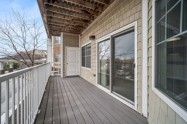 2220 Founders Drive 213, Northbrook, IL 60062