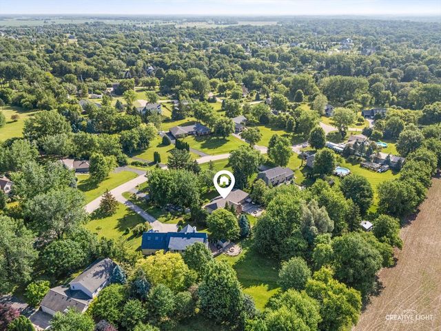 44W043 Fox Wilds Drive, St. Charles, IL 60175