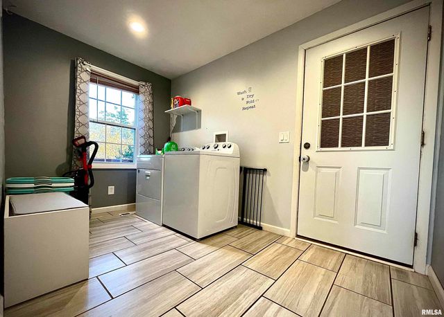 112 HILLCREST Drive, Goreville, IL 62939