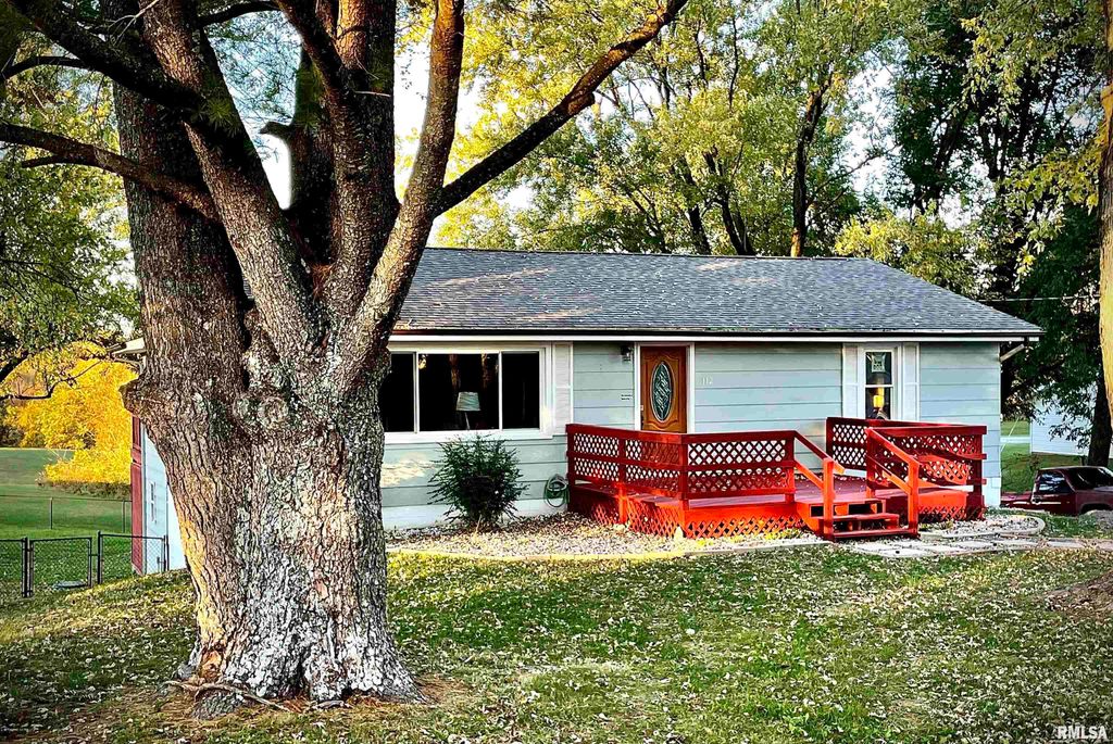 112 HILLCREST Drive, Goreville, IL 62939