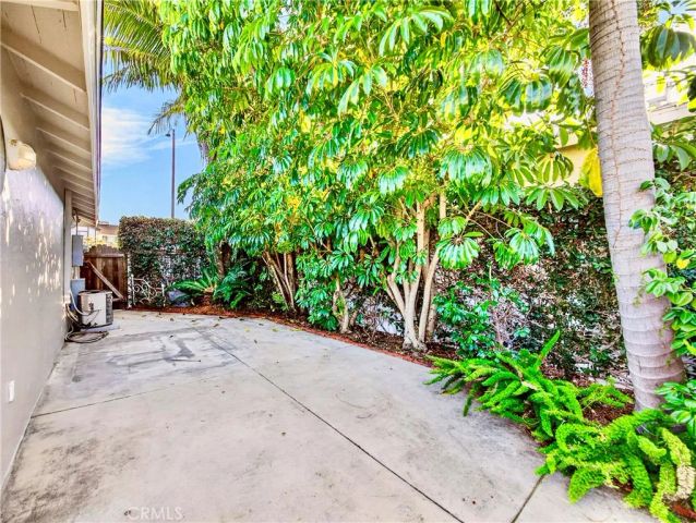 1645 Date, Torrance, CA 90503