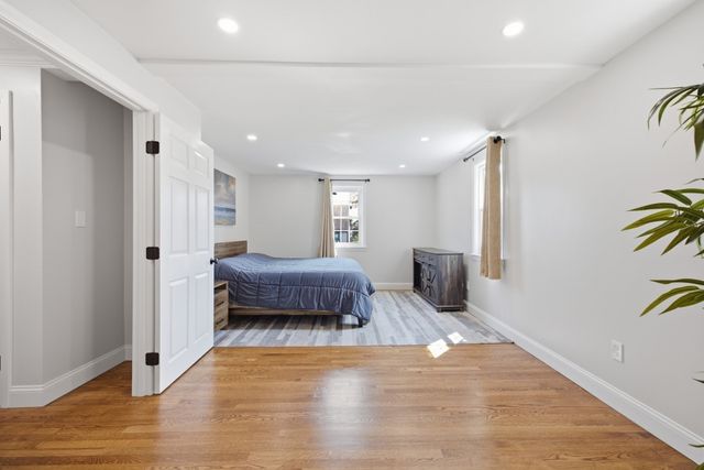 35 Ludlow Street, Acushnet, MA 02743