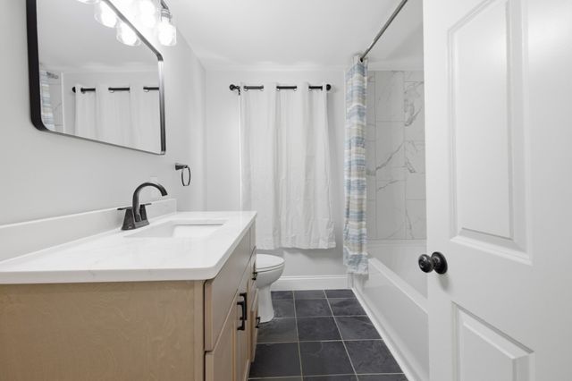 35 Ludlow Street, Acushnet, MA 02743