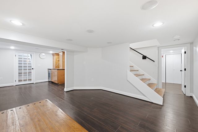 35 Ludlow Street, Acushnet, MA 02743