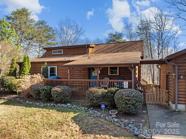 749 Henry Thompson Road, Tryon, NC 28782