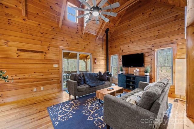 749 Henry Thompson Road, Tryon, NC 28782