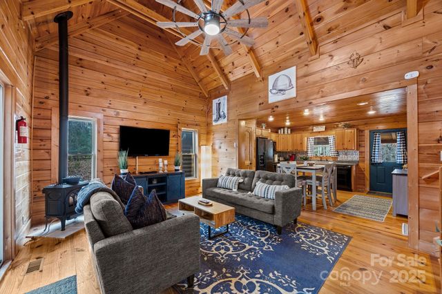 749 Henry Thompson Road, Tryon, NC 28782