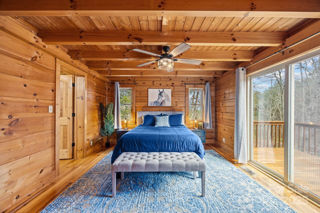 749 Henry Thompson Road, Tryon, NC 28782