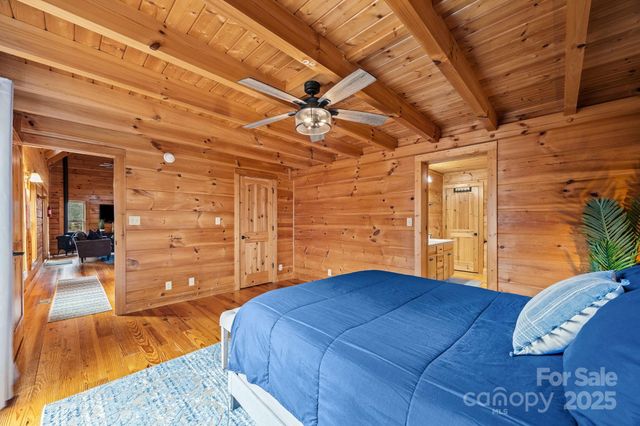 749 Henry Thompson Road, Tryon, NC 28782