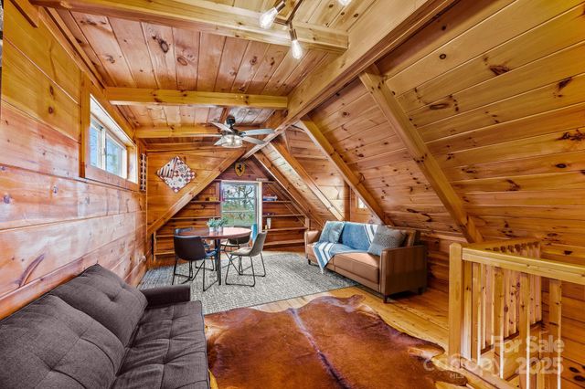 749 Henry Thompson Road, Tryon, NC 28782